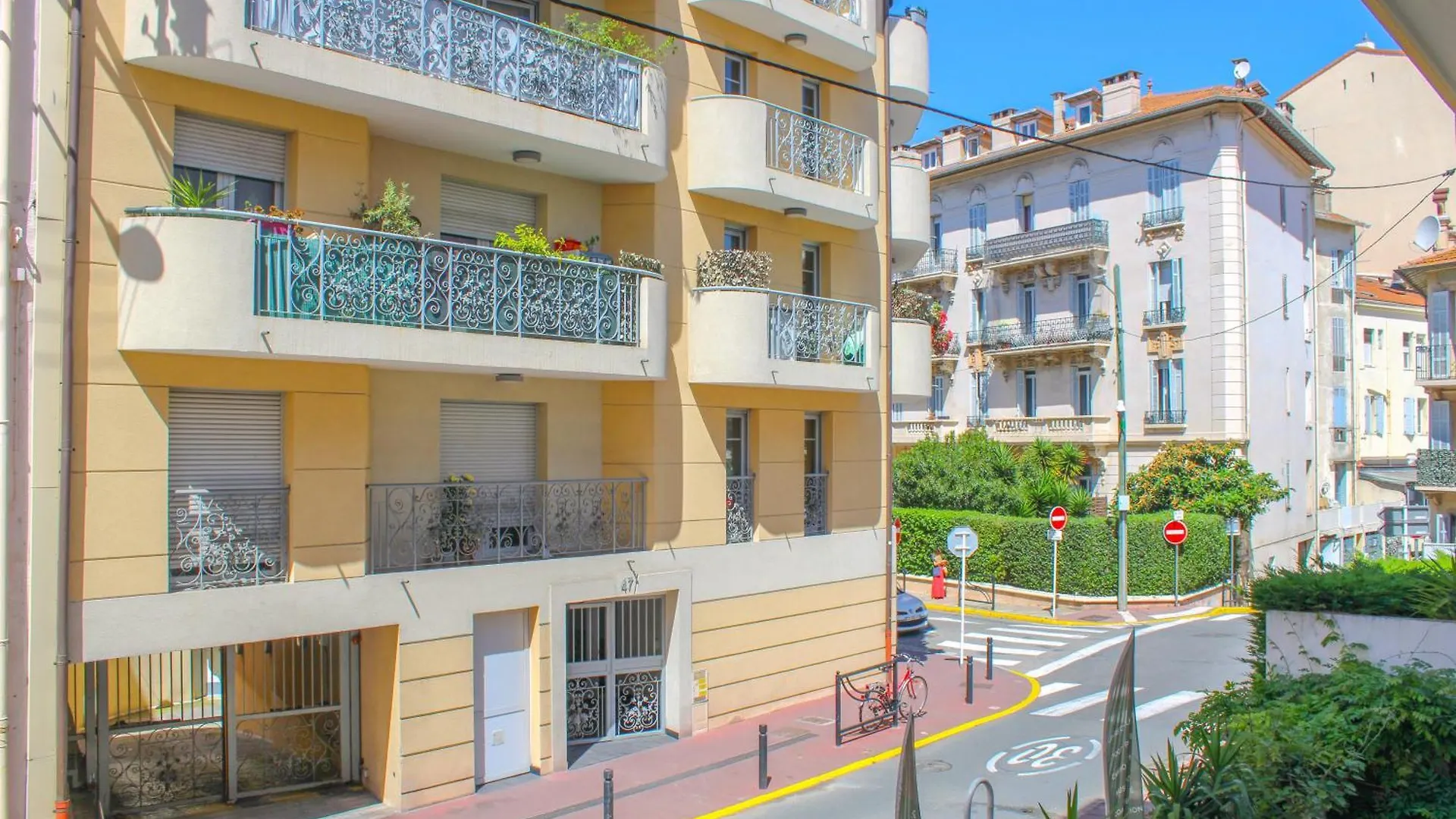 Le Gallieni By Apirent #Centre-Ville #Lumineux #Wifi Cannes 0*,  France